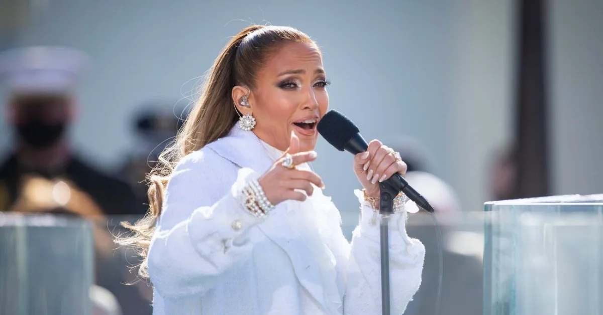 Jennifer Lopez on Stage