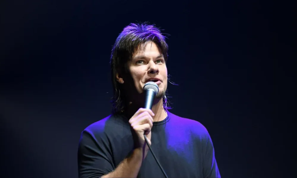 Theo Von on Stage with Mic