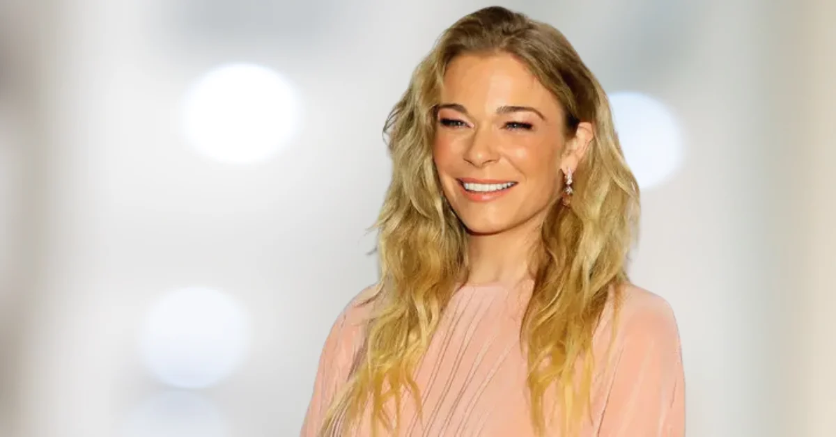 Close Portrait of LeAnn Rimes