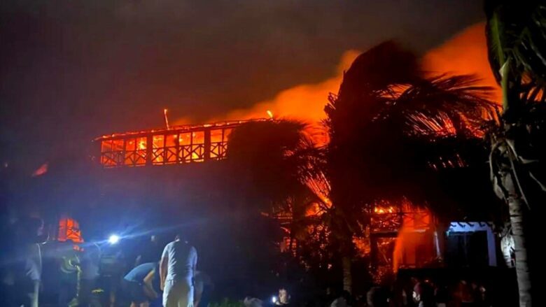 Isla de Holbox: videos del gran incendio en la zona hotelera de Quintana Roo