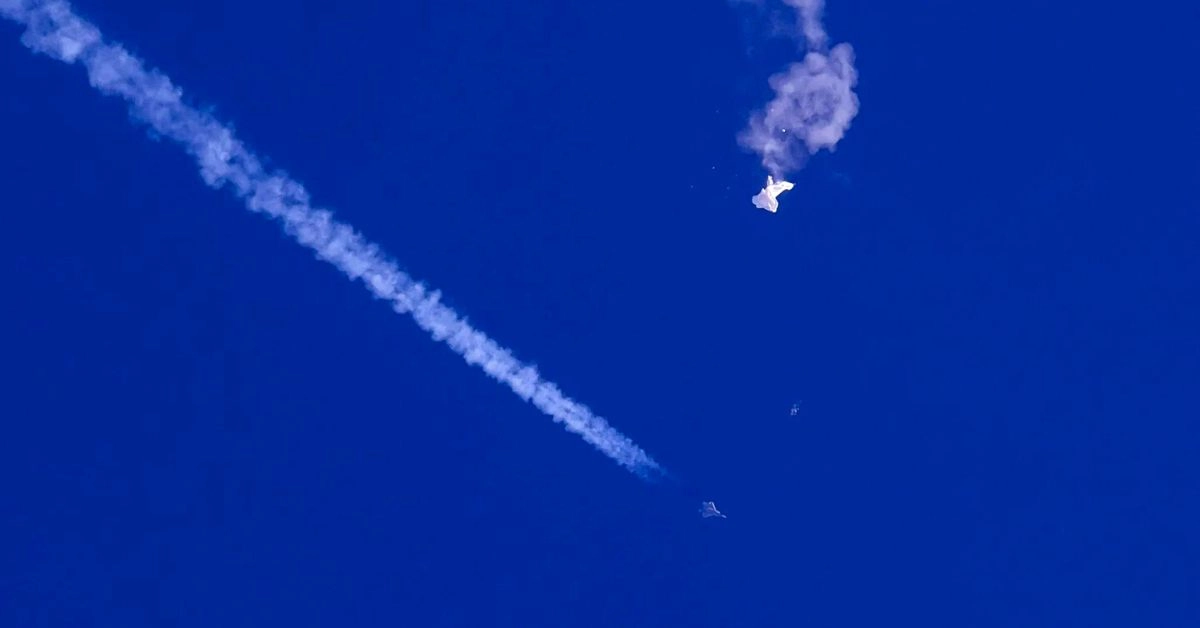 Otro objeto volador cae del cielo en US 2