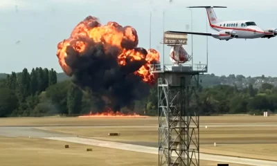 Por qué se estrelló el Beechcraft B200 en Londres