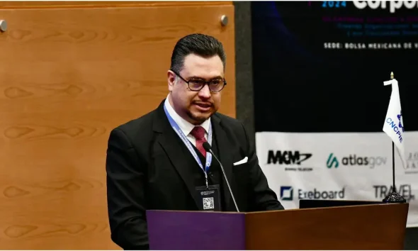 Ángel Cabrera Mendoza Pareja Actual, Currículum y Patrimonio Neto