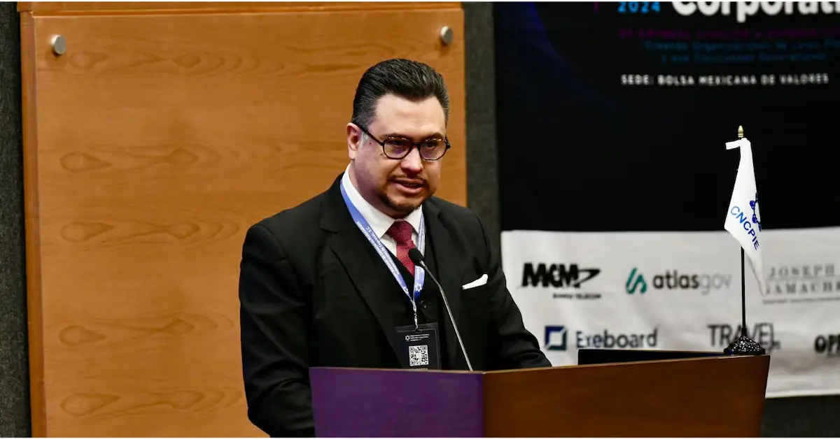 Ángel Cabrera Mendoza Pareja Actual, Currículum y Patrimonio Neto