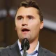 Charlie Kirk Curriculum Religión Esposa Patrimonio Neto