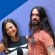 Elisa Mouliaá y su pareja