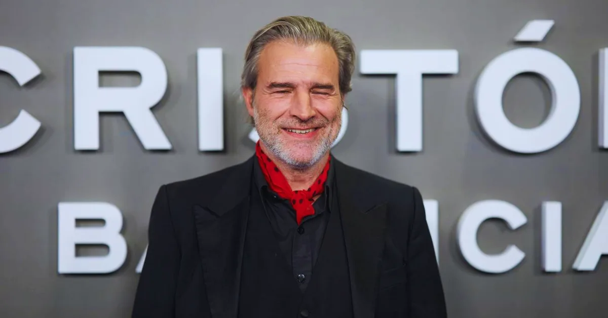 Alberto San Juan sonriendo