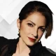 Gloria Estefan con un vestido negro