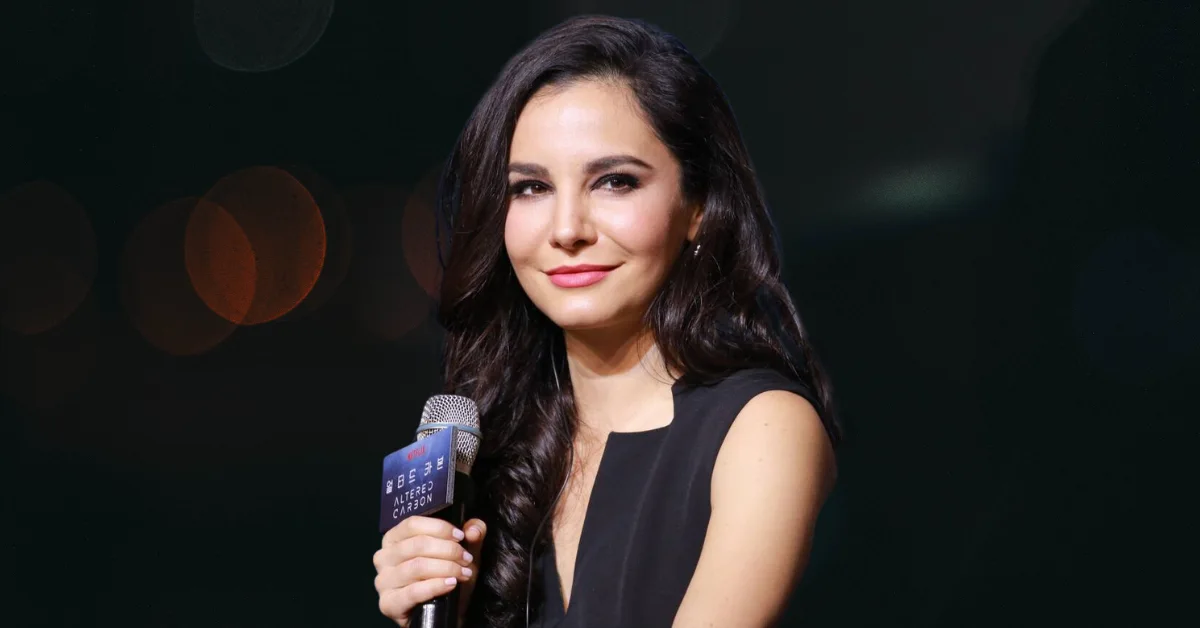 Retrato cercano de Martha Higareda